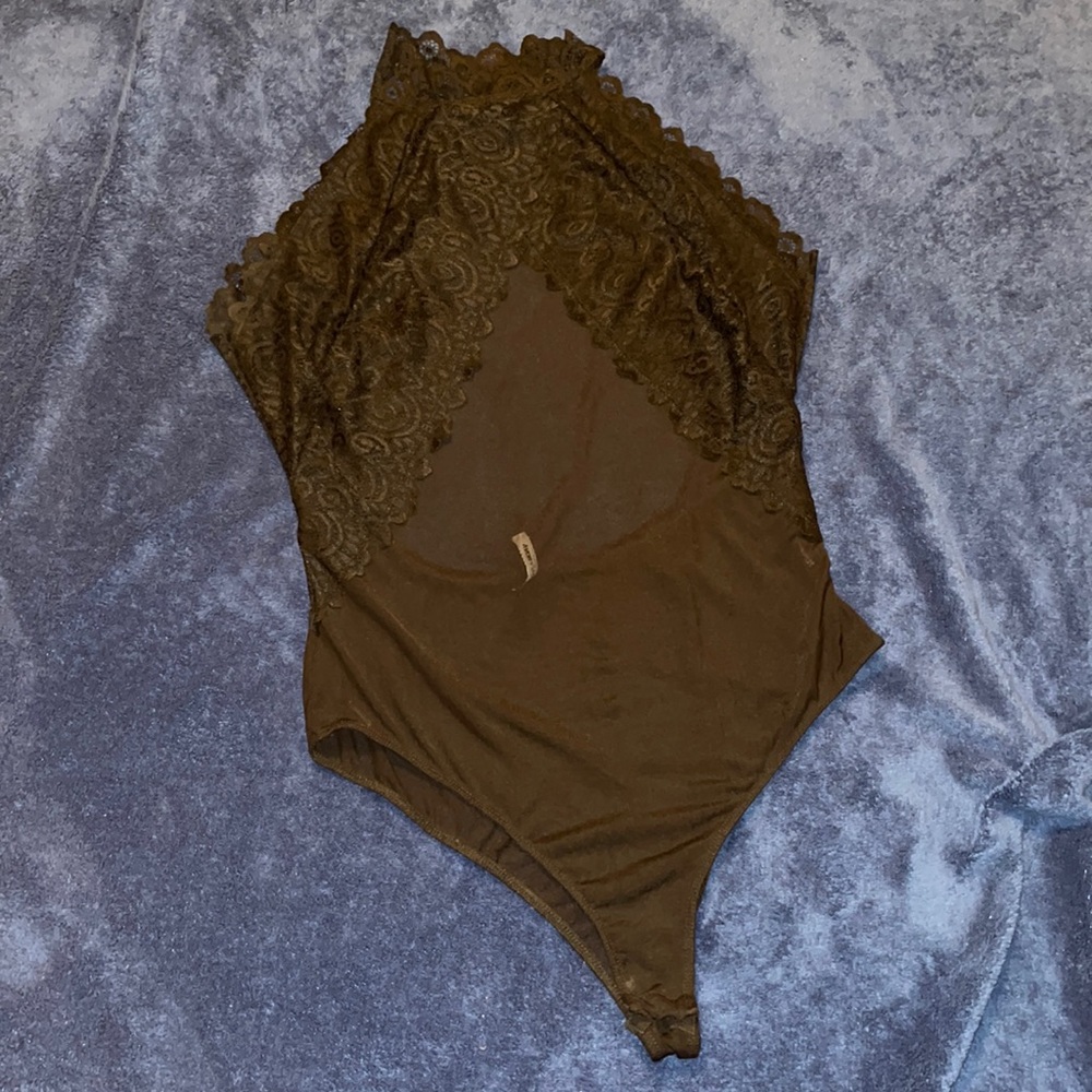 Black floral mesh bodysuit (back out) size xl